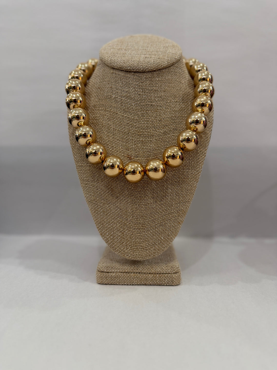 Marjorie Beaded Necklace in Shiny Gold