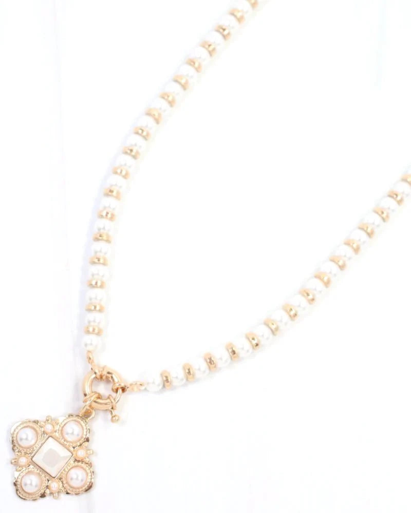 CH CAIRNS PEARL NECKLACE