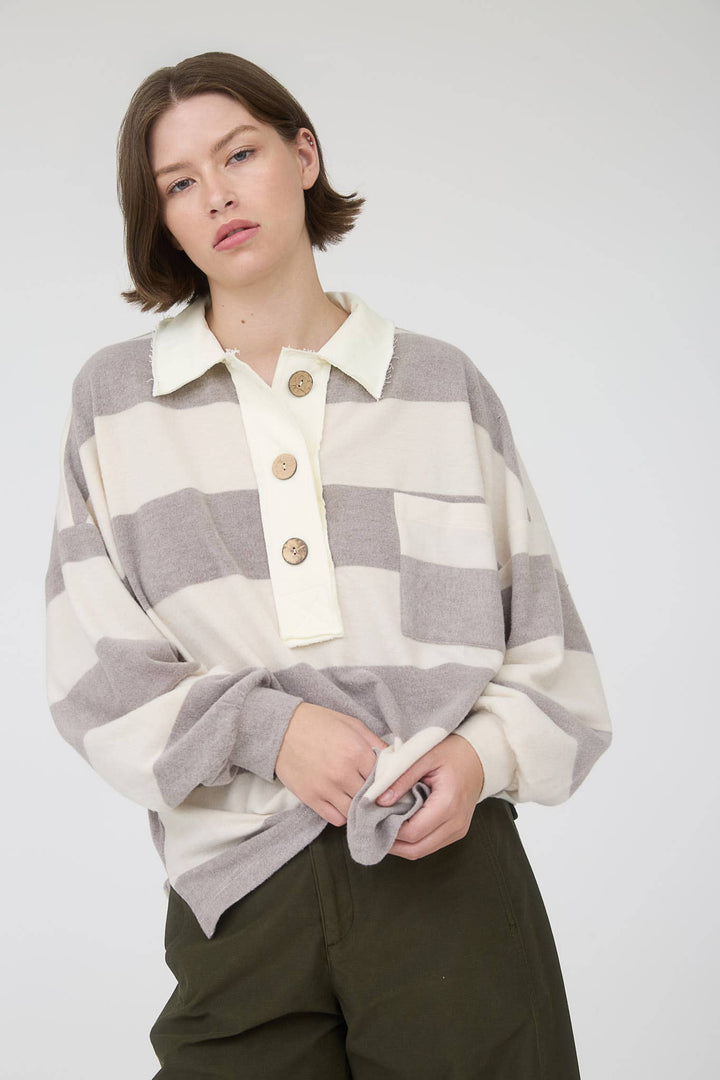 WASHED STRIPE CONTRAST COLLAR LONG SLEEVE KNIT TOP