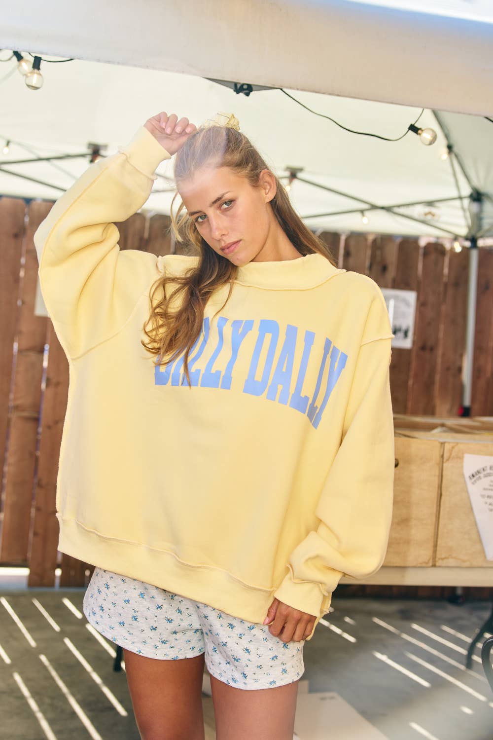 DILLYDALLY 'DILLY DALLY' Mockneck Sweatshirt