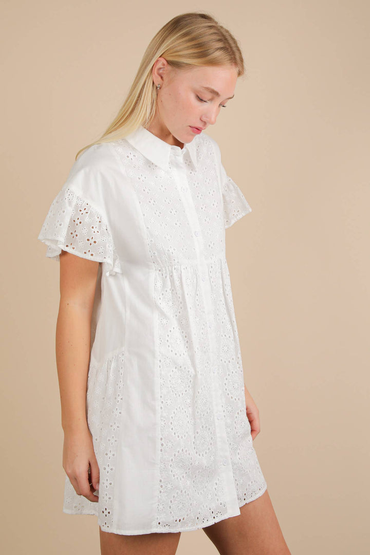 ND31658-Mixed Cotton Eyelet Lace Ruffled Mini Shirt Dress