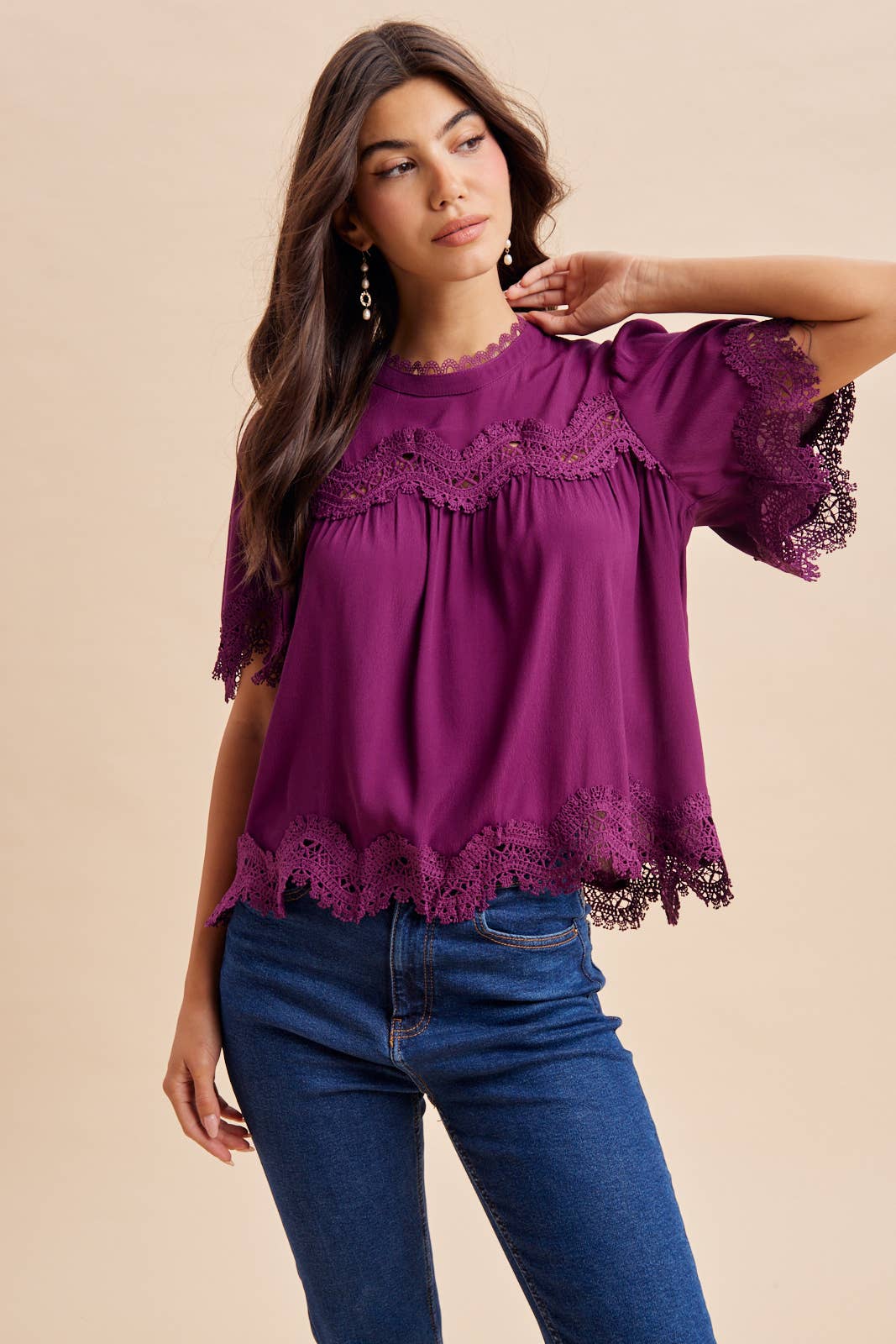 BLACK LACE TRIM TOP