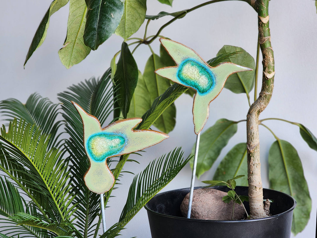 Hummingbird Garden Stake - Medium  Plant Pot Stakes