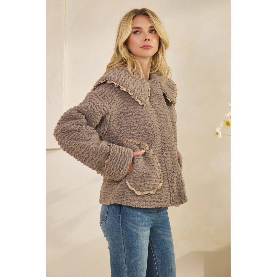 Texture Sherpa Peterpan Collar Short Jacket