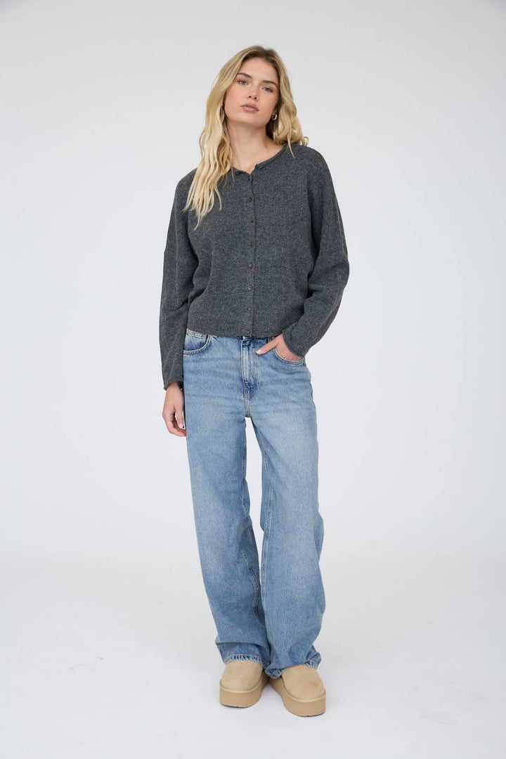LIGHTWEIGHT BUTTON DOWN KNIT CARDIGAN