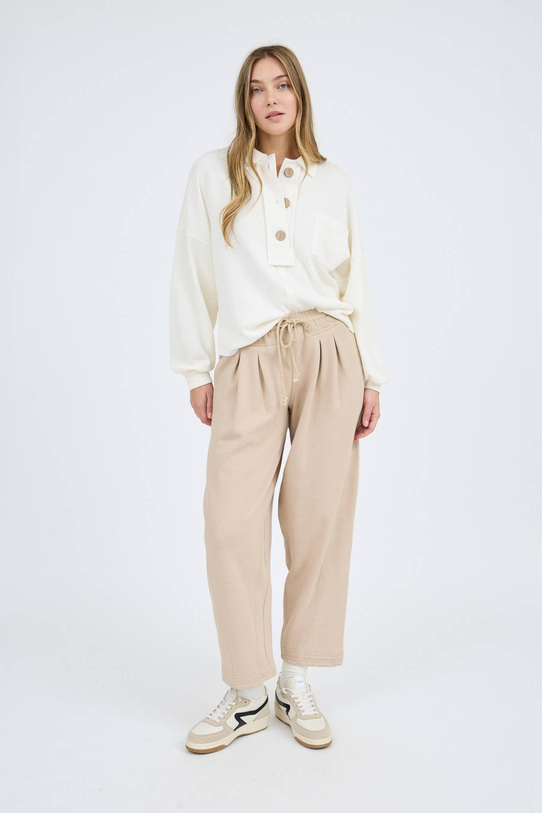 COLLARED RAW EDGE KNIT TOP
