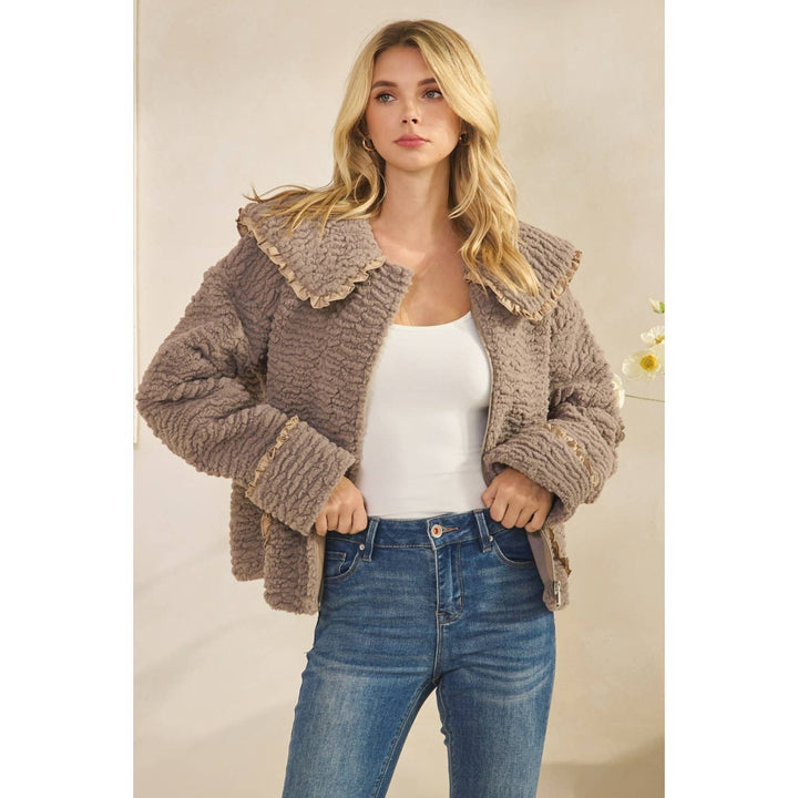 Texture Sherpa Peterpan Collar Short Jacket