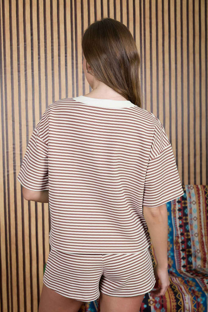 ZIG ZAG STRIPE PATTERN HENLEY KNIT TOP & SHORT SET