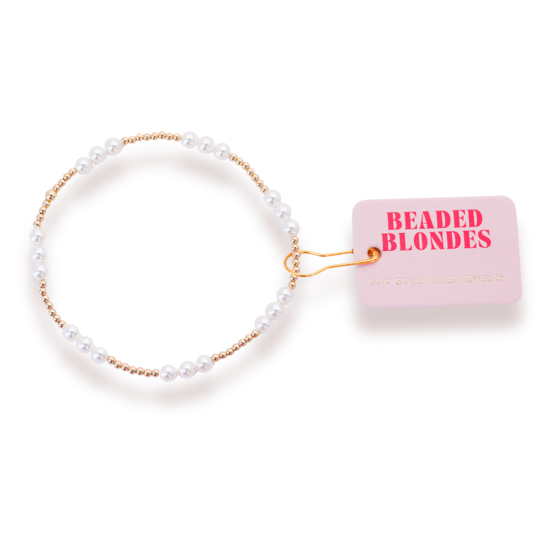 ILY Pearl Bracelet in Gold