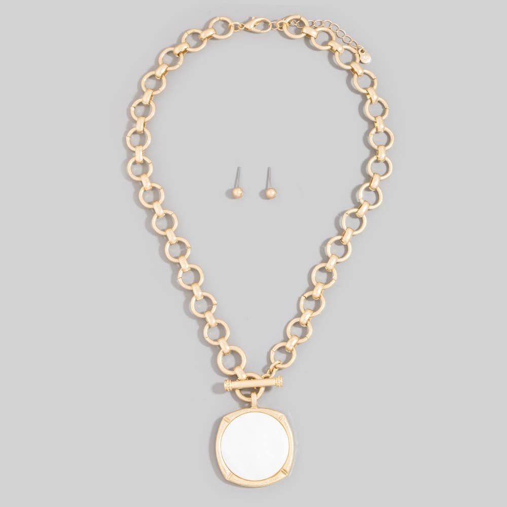 Rounded Mother Of Pearl Disc Pendant Necklace  Set