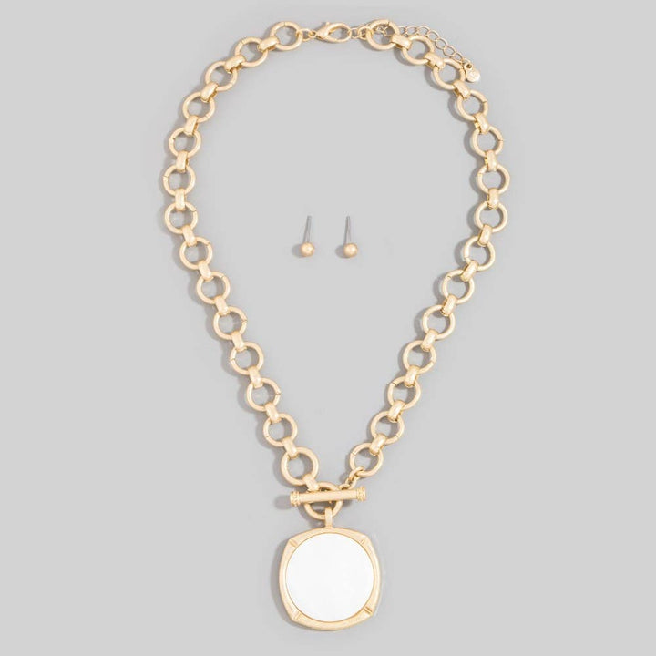 Rounded Mother Of Pearl Disc Pendant Necklace  Set