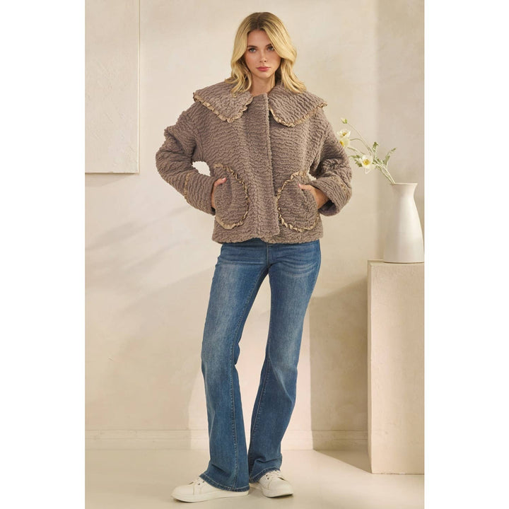 Texture Sherpa Peterpan Collar Short Jacket