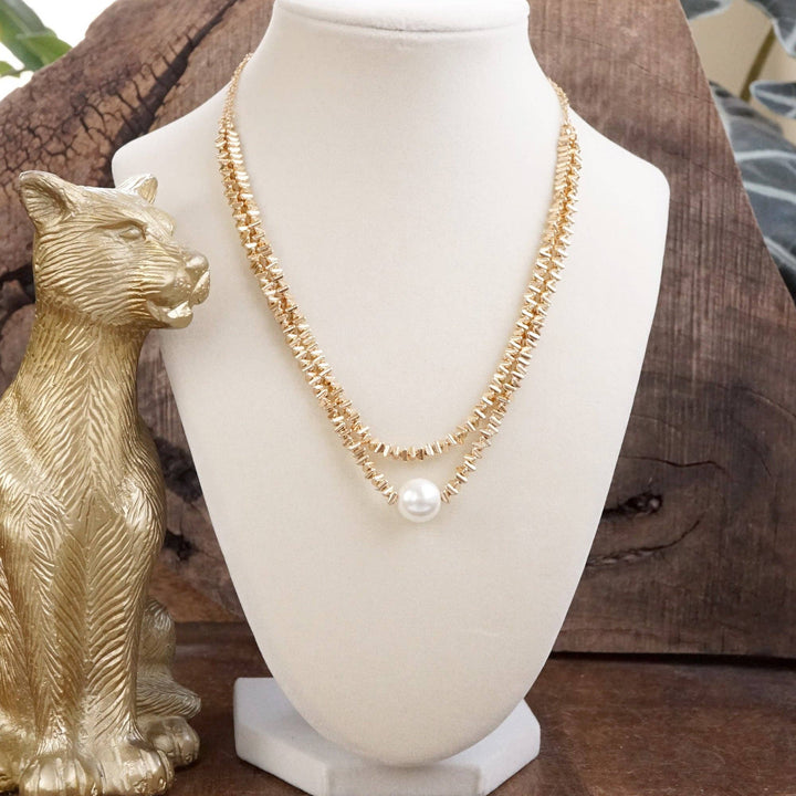 Golden Grace – Double Layer Necklace with Pearl and 3D Beads