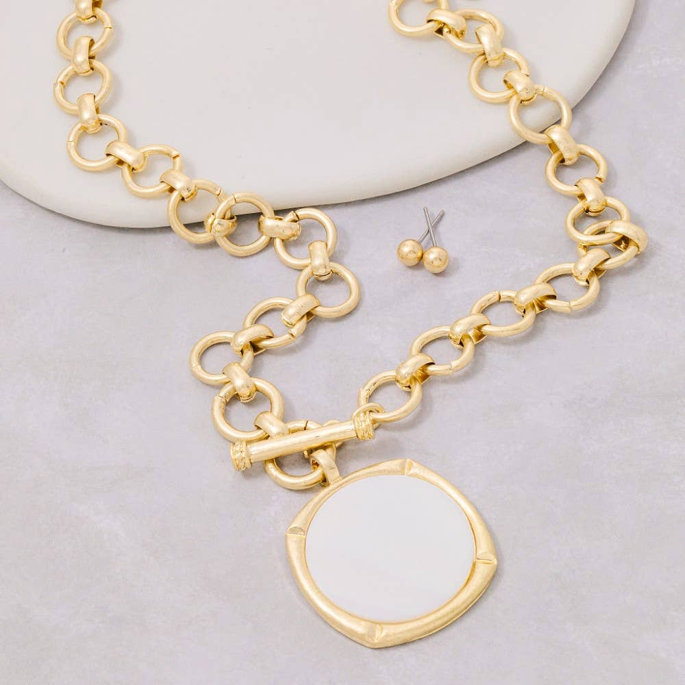 Rounded Mother Of Pearl Disc Pendant Necklace  Set