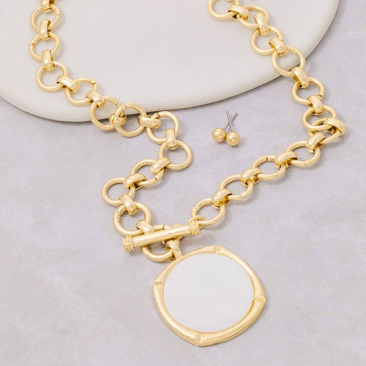 Rounded Mother Of Pearl Disc Pendant Necklace  Set