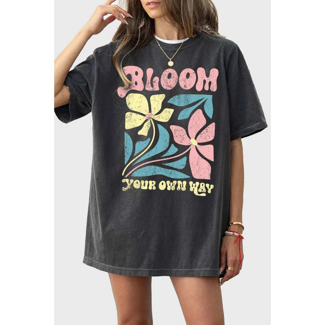 BLOOM YOUR OWN WAY MINERAL GRAPHIC TEE