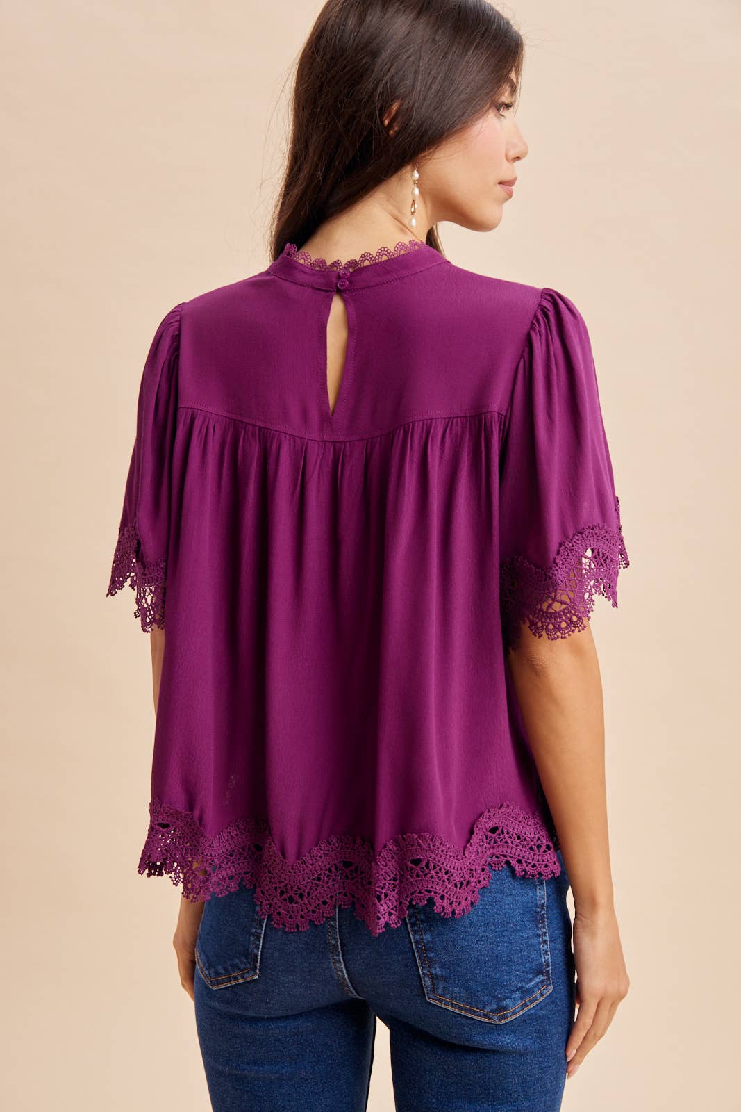 BLACK LACE TRIM TOP