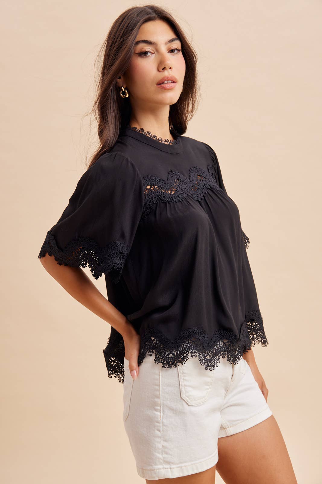 BLACK LACE TRIM TOP