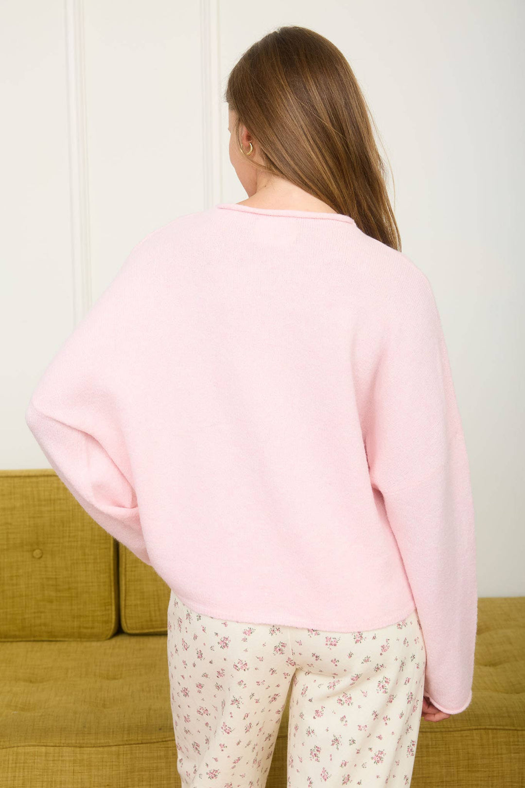 LIGHTWEIGHT BUTTON DOWN KNIT CARDIGAN