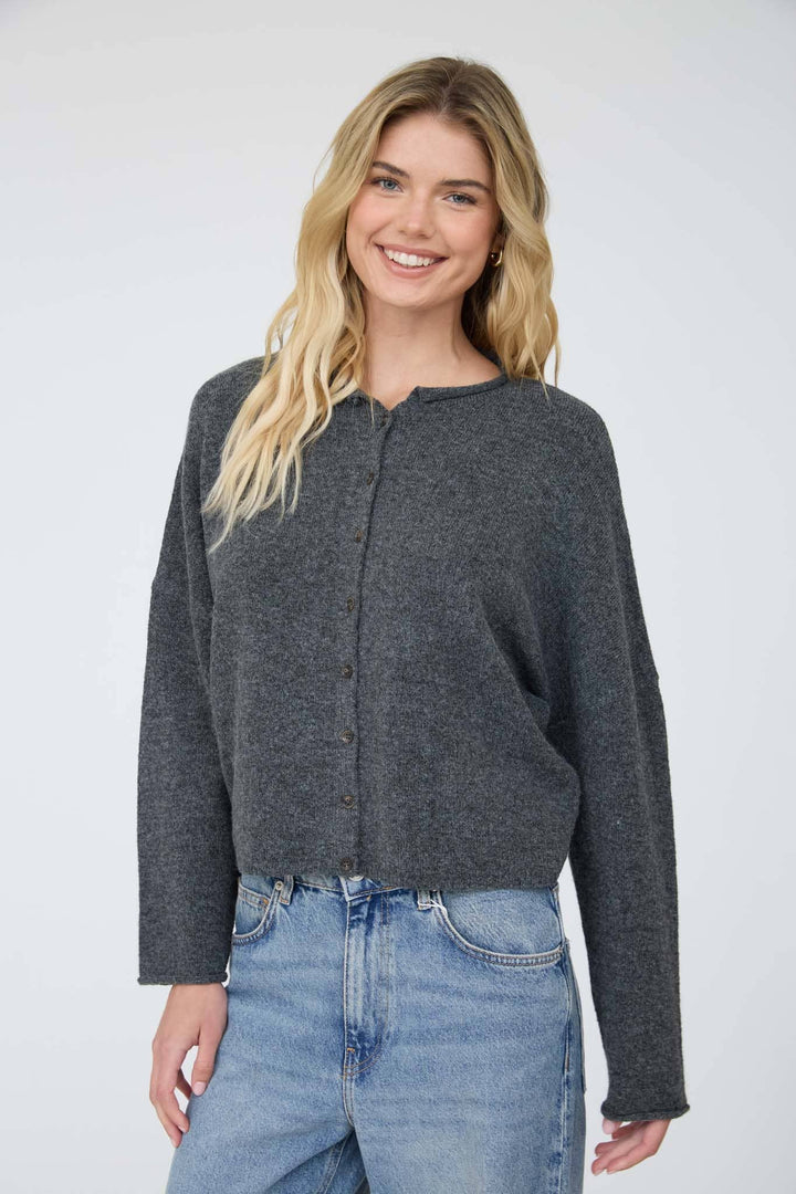 LIGHTWEIGHT BUTTON DOWN KNIT CARDIGAN