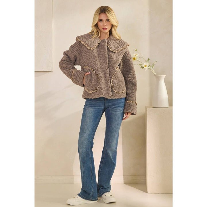 Texture Sherpa Peterpan Collar Short Jacket