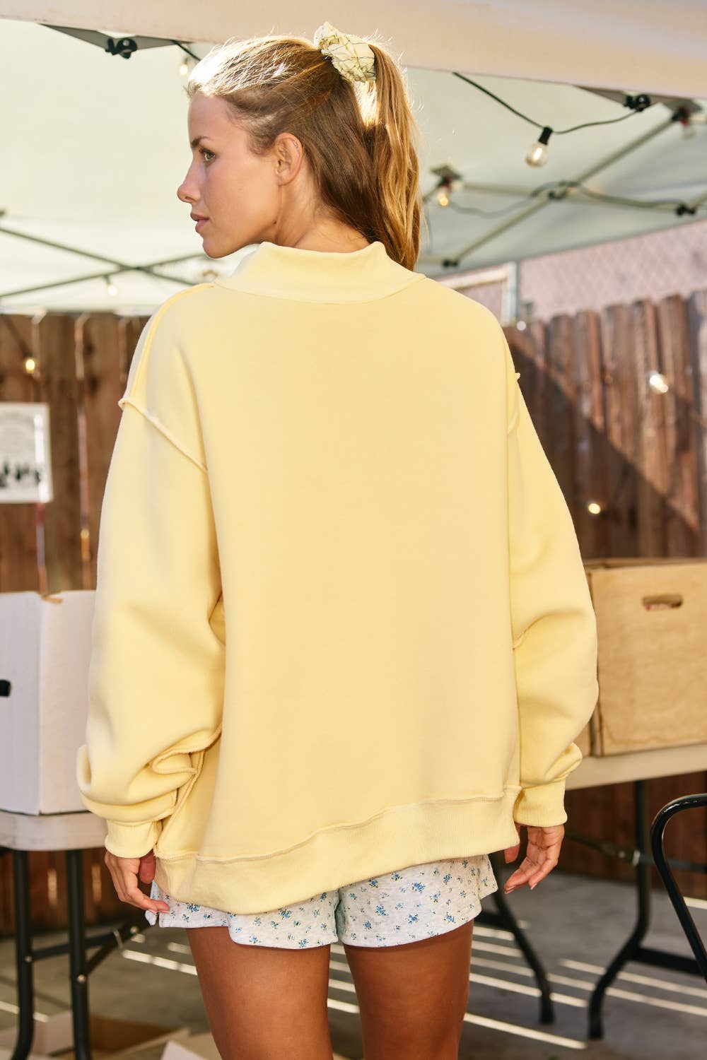 DILLYDALLY 'DILLY DALLY' Mockneck Sweatshirt