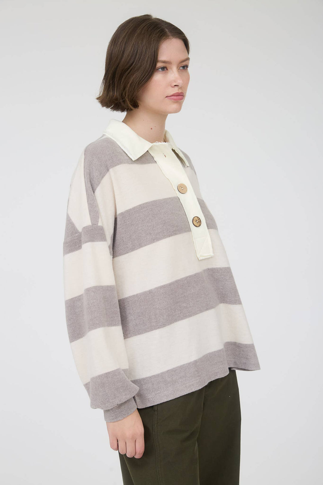 WASHED STRIPE CONTRAST COLLAR LONG SLEEVE KNIT TOP