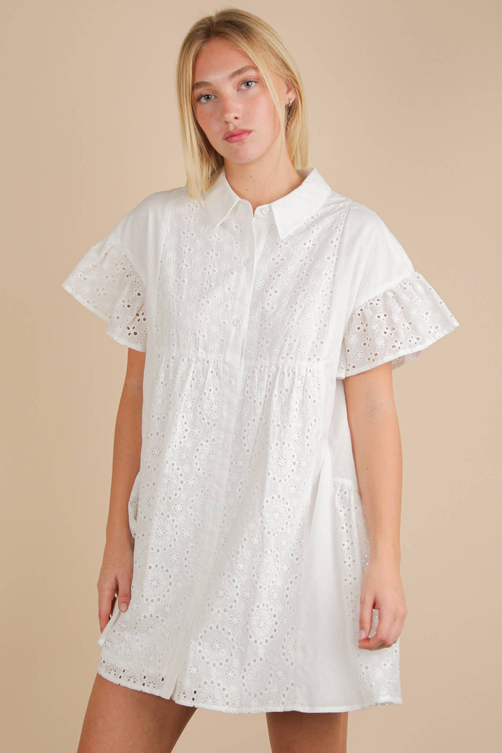 ND31658-Mixed Cotton Eyelet Lace Ruffled Mini Shirt Dress