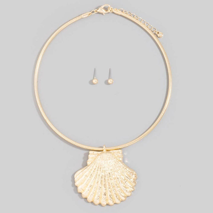 Seashell Pendant Choker Necklace