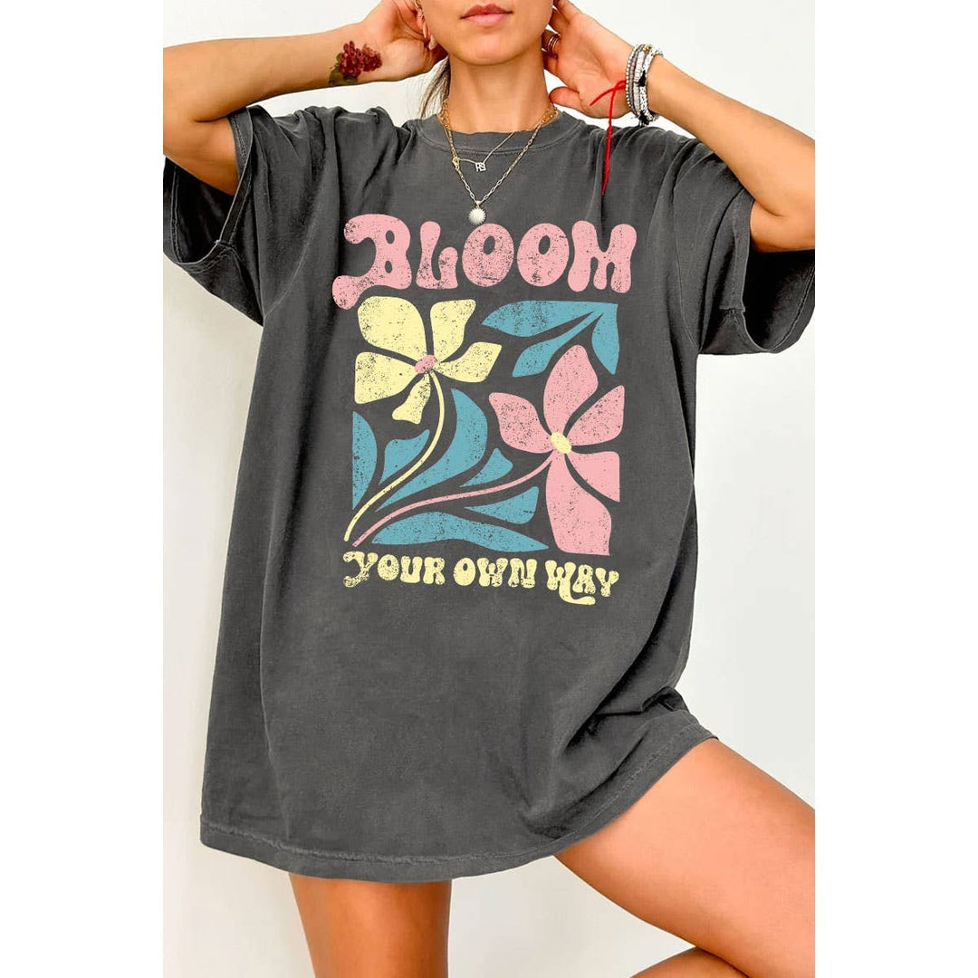 BLOOM YOUR OWN WAY MINERAL GRAPHIC TEE