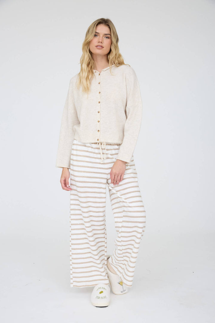 LIGHTWEIGHT BUTTON DOWN KNIT CARDIGAN