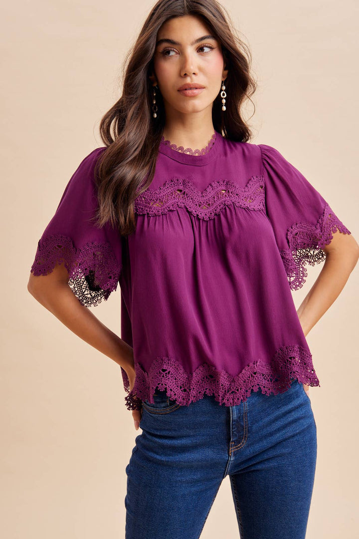 BLACK LACE TRIM TOP