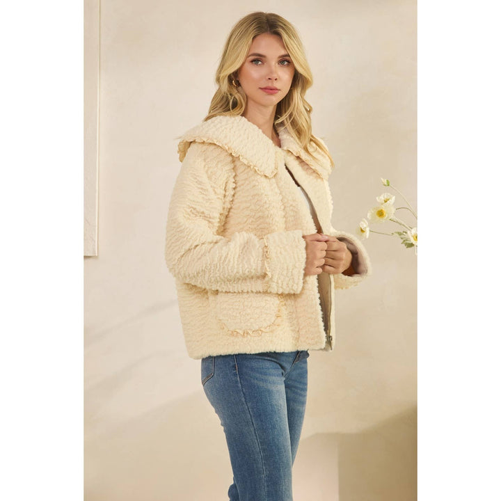 Texture Sherpa Peterpan Collar Short Jacket