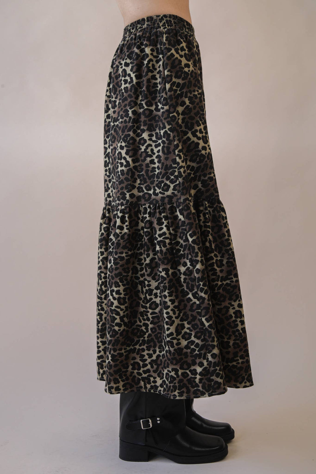 Button Down Leopard Printed Midi Skirt