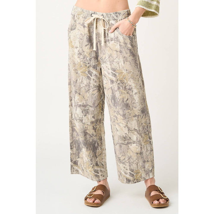 TREE CAMO PRINT ELASTIC WAIST BARREL LEG PANTS