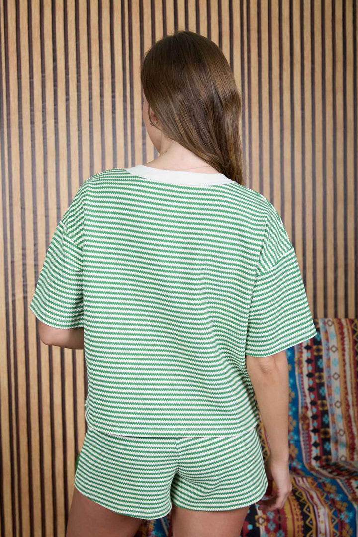ZIG ZAG STRIPE PATTERN HENLEY KNIT TOP & SHORT SET