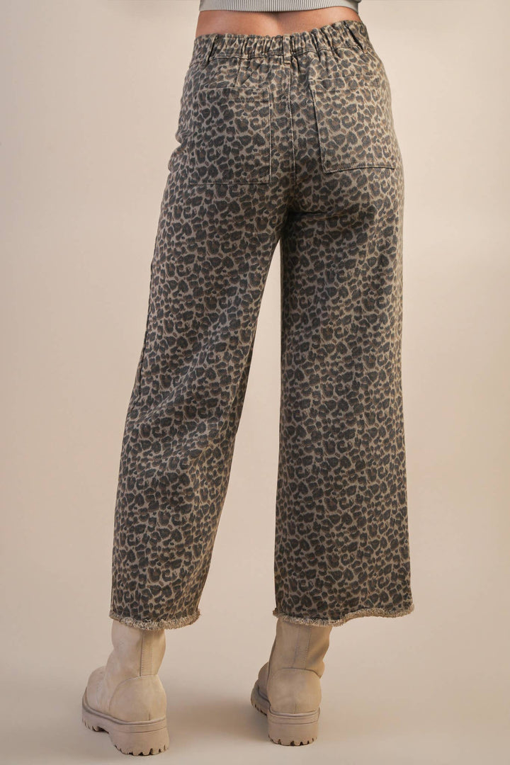 NP70730-Leopard Printed Marine Straight Pants