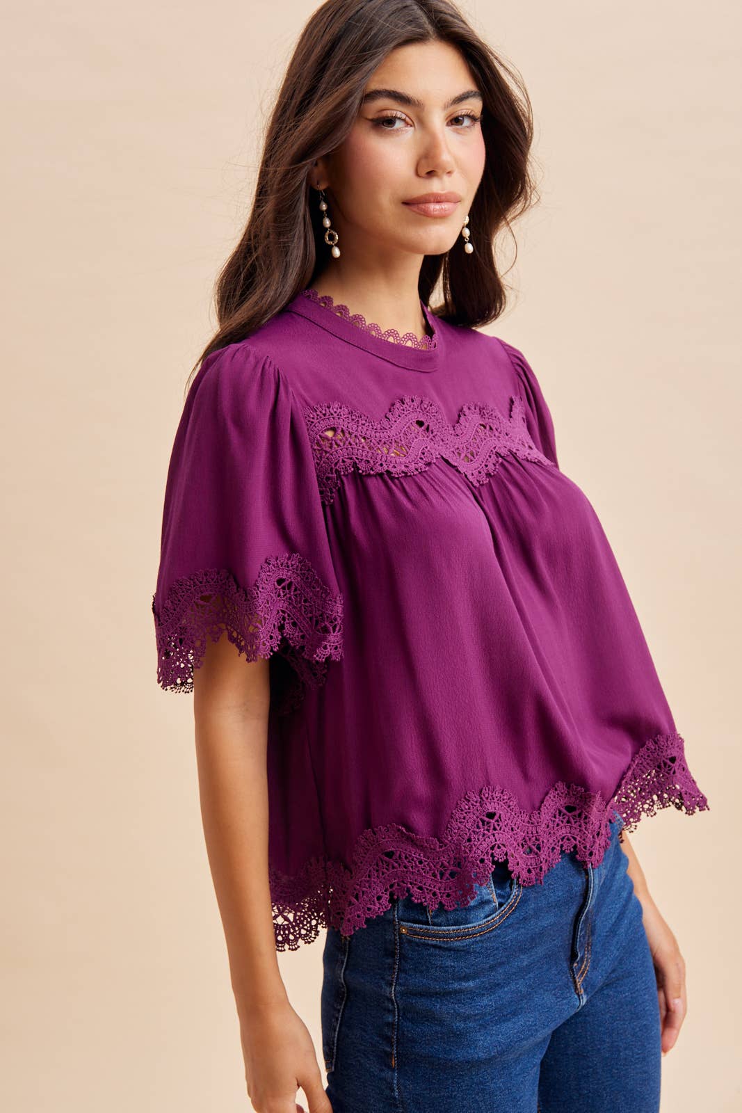 BLACK LACE TRIM TOP