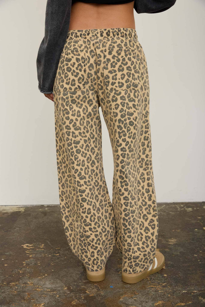 LEOPARD PRINT DRAWSTRING BARREL PANTS