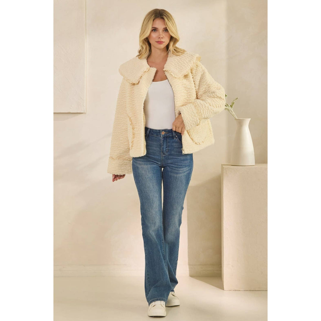 Texture Sherpa Peterpan Collar Short Jacket