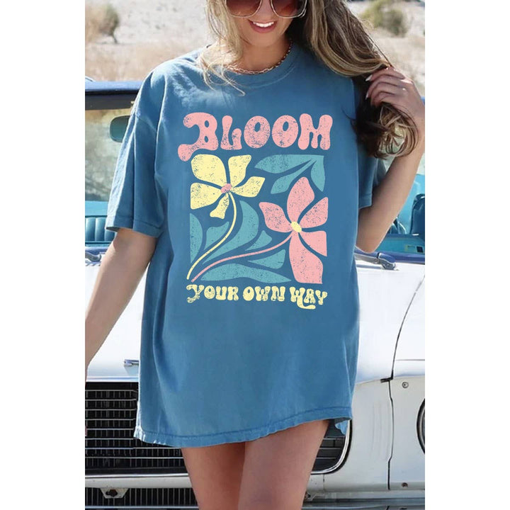 BLOOM YOUR OWN WAY MINERAL GRAPHIC TEE